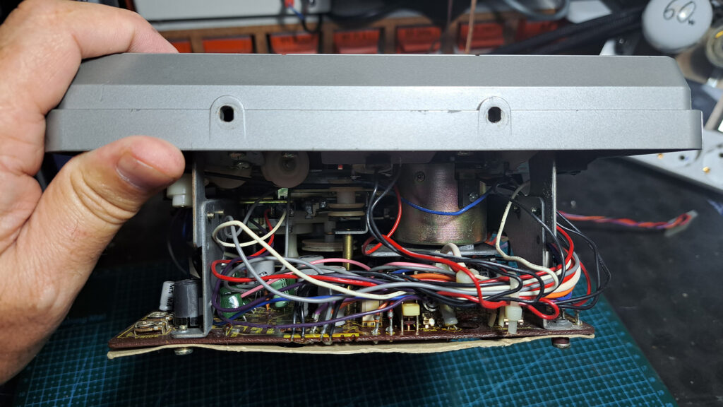 Interior do Cassette Deck do Music Center Toshiba SM-3500