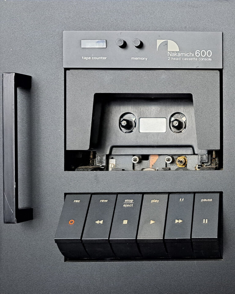 Cassette Deck Nakamichi na vertical