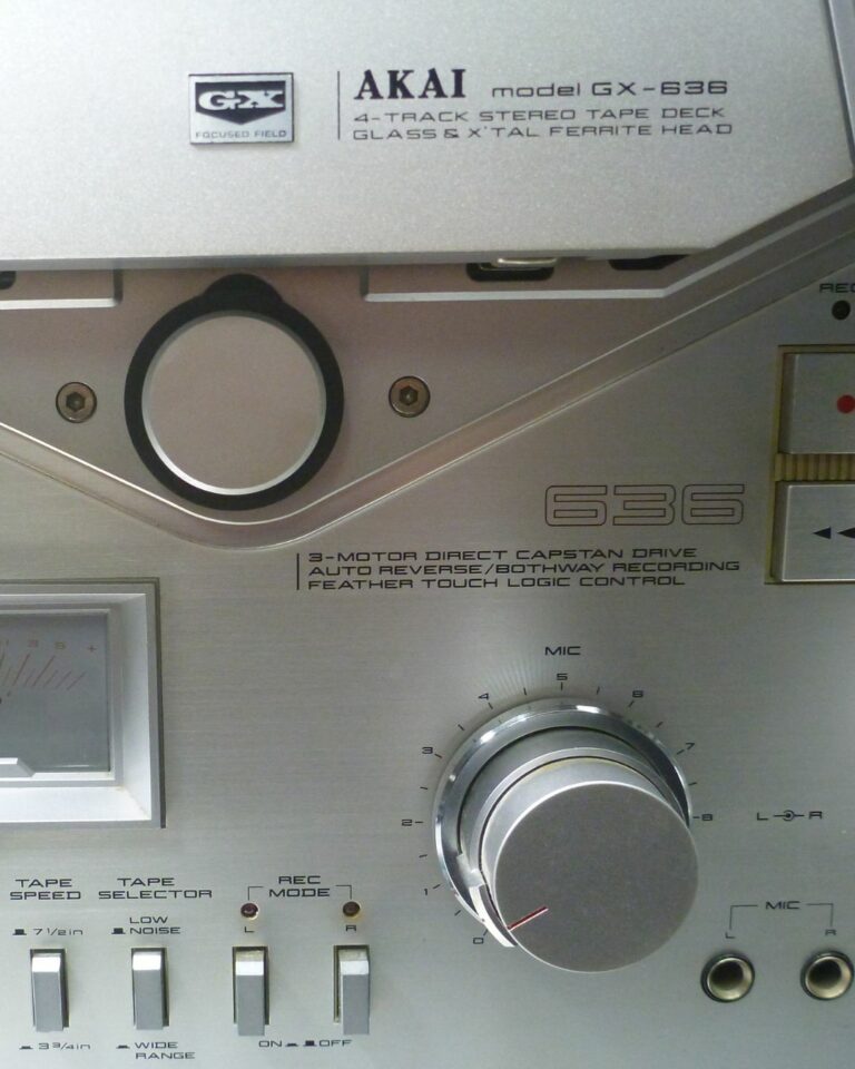 exterior do Leitor de Bobines Akai GX636