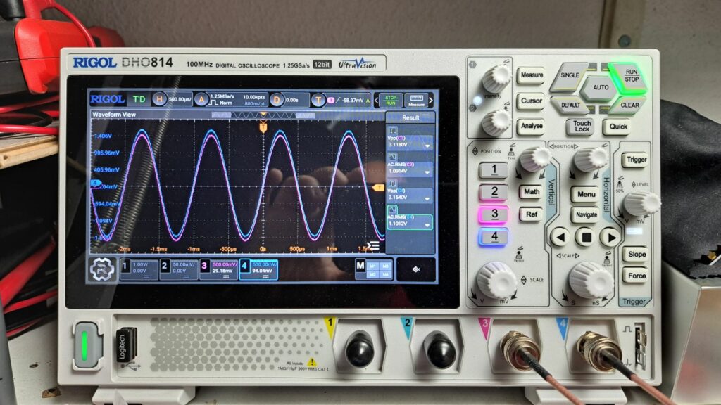 Injeção de um sinal de 1khz no recetor Denon DRA-550