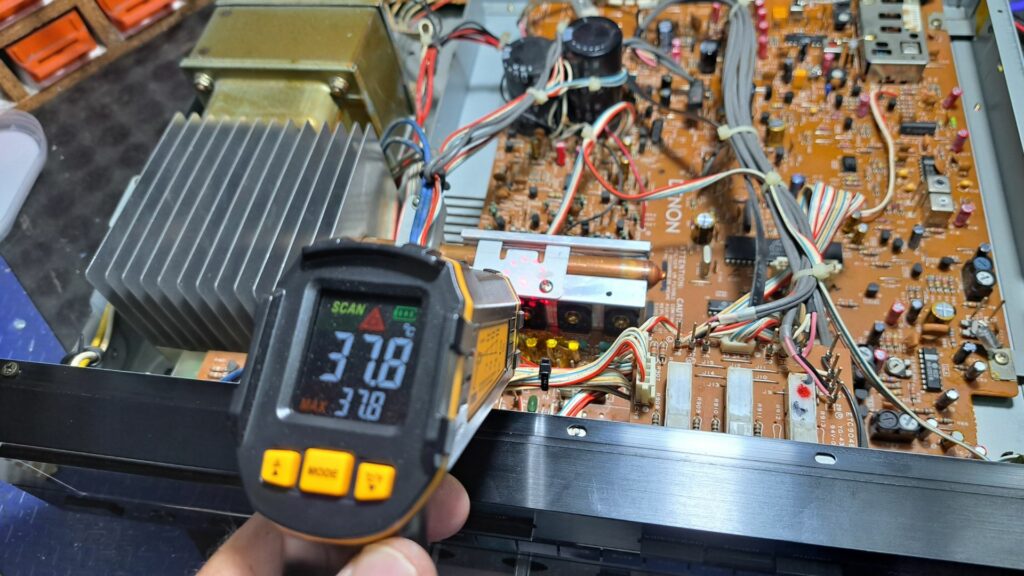 Medição de temperatura no Recetor Denon DRA-550