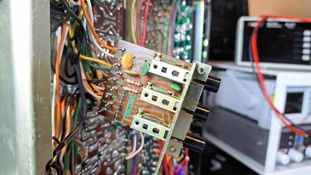 Limpeza dos potenciómetros e seletores do Recetor Pioneer SX-770