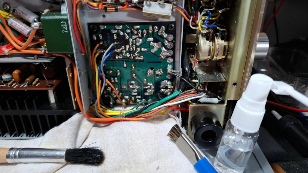 Limpeza das placas do Recetor Marantz 2270