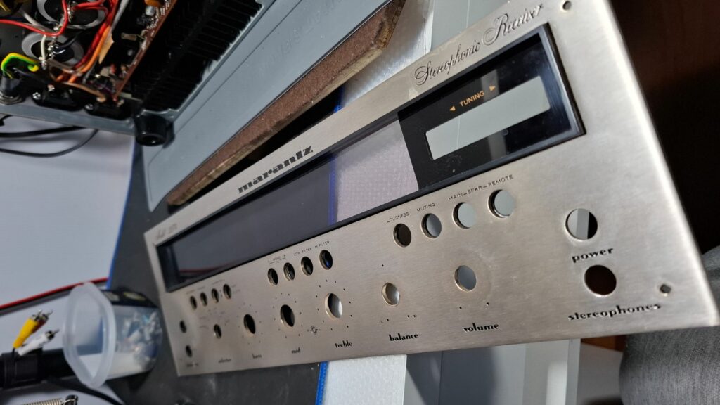 Limpeza painel frontal do Recetor Marantz 2270
