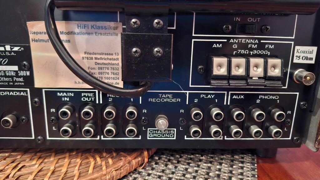 Limpeza Painel Traseiro Recetor Marantz 2270
