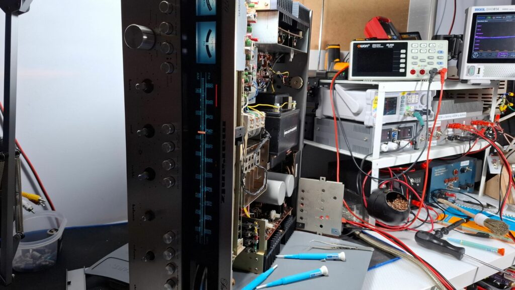Alinhamento e calibração do FM do Recetor Marantz 2270